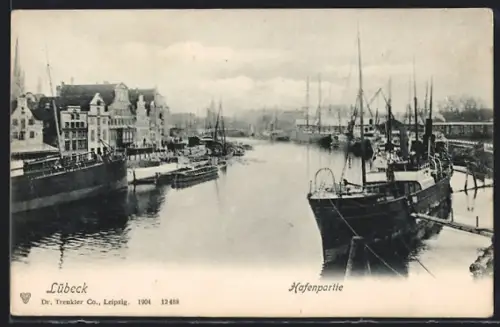 AK Lübeck, Hafenpartie mit Häuserpanorama