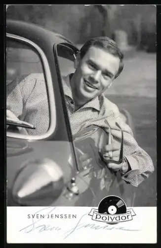 AK Musiker Sven Jenssen aus einem Auto schauend, Autograph