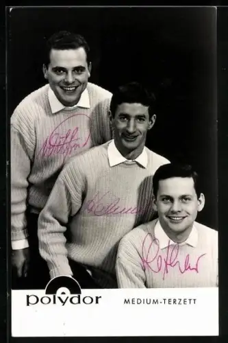 AK Die drei Sänger vom Medium-Terzett, Autographen