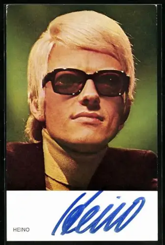AK Musiker Heino mit Brille porträtiert, Autograph