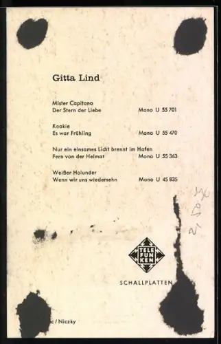 AK Musikerin Gitta Lind mit Perlenkette, Autograph