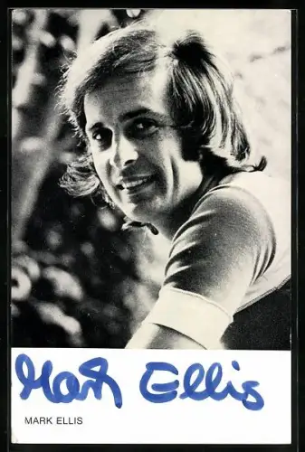 AK Sänger Mark Elles, Portrait mit seitwärts gerichtetem Blick, Autograph