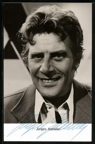 AK Musiker Jürgen Scheller, Portrait im Anzug, Autograph