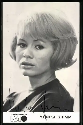 AK Sängerin Monika Grimm, Portrait mit seitlichem Blick, Autograph