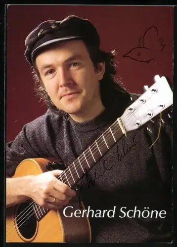 AK Musiker Gerhard Schöne mit Gitarre, Autograph