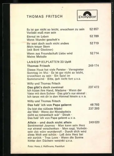 AK Musiker Thomas Fritsch im Hemd porträtiert, Autograph