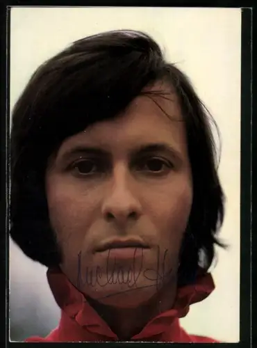 AK Musiker Michael Holm blickt mit ernster Mimik in die Kamera, Autograph