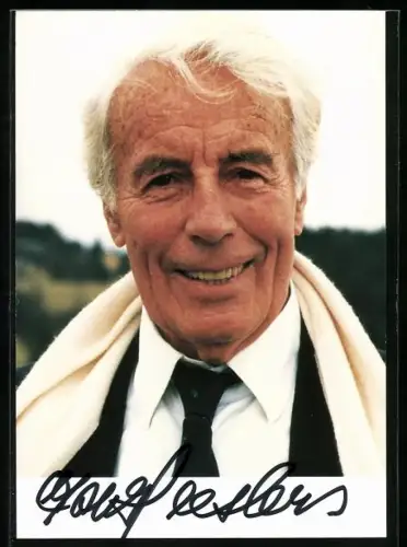 AK Sänger Johannes Heesters, Portrait im Anzug mit Schal, Autograph