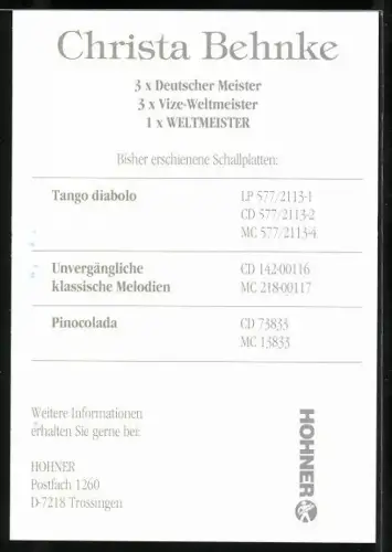 AK Musikerin Christa Behnke mit Akkordeon, Autograph