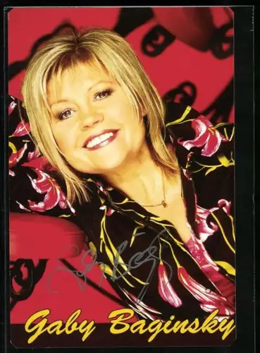 AK Sängerin Gaby Baginsky schaut in die Kamera, Autograph
