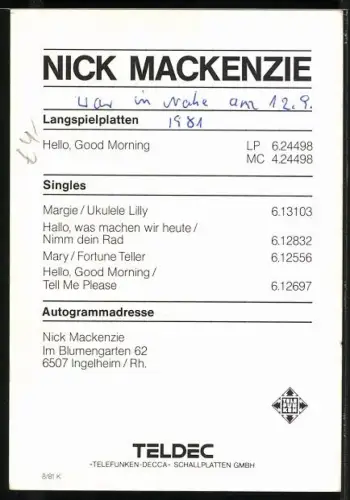 AK Musiker Nick Mackenzie mit Zeitung am Frühstückstisch, Autograph