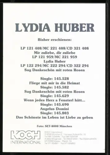 AK Musikerin Lydia Huber lächelt strahlend, Autograph