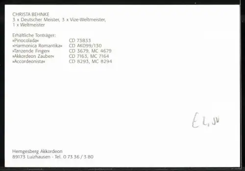 AK Musikerin Christa Behnke mit Akkordeon, Autograph