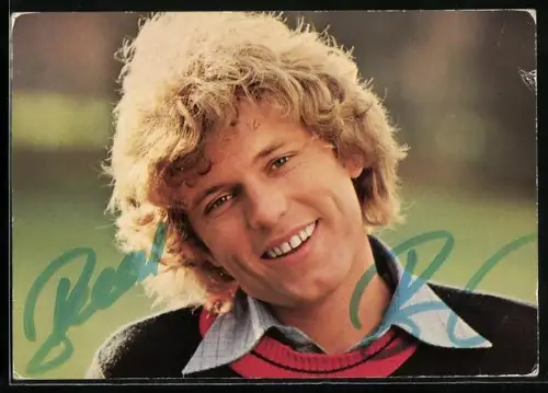 AK Musiker Bernhard Brink mit Pullover und Hemd, Autograph