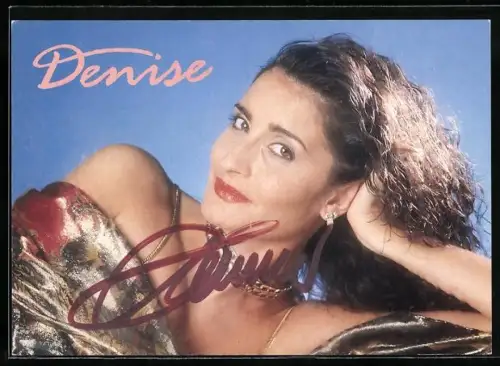 AK Musikerin Denise in goldenem Kleid, Autograph