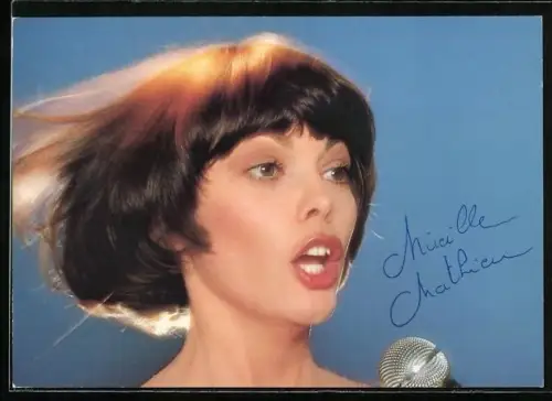 AK Musikerin Mireille Mathieu am singen, Autograph