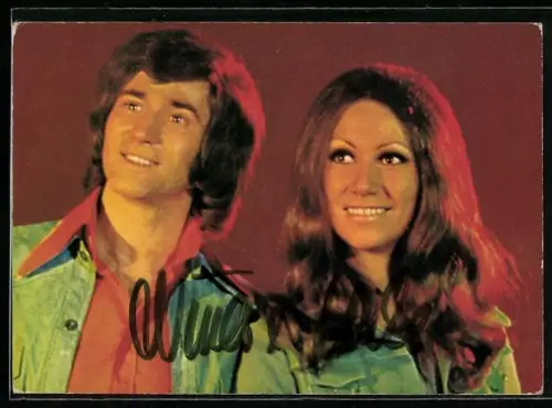 AK Musiker Nina & Mike lächelnd im Porträt, Autograph