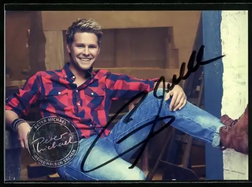 AK Musiker Peter Michael in kariertem Hemd und Jeans, Autograph