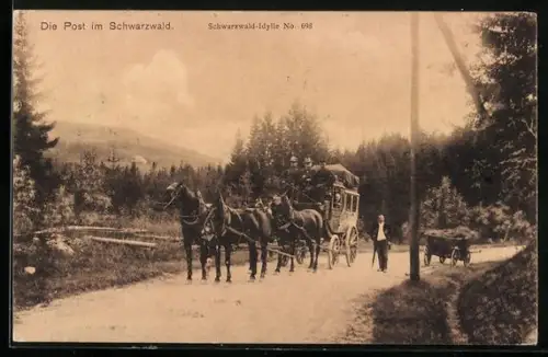 AK Postkutsche auf einer Landstrasse im Schwarzwald