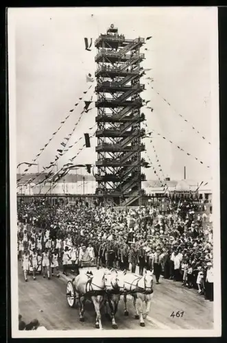 AK Stuttgart, 15. Deutsches Turnfest 1933, Parade vor dem Flaggenturm