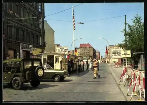 AK Berlin, Grenzübergangsstelle Checkpoint Charlie in der Friedrichstrasse