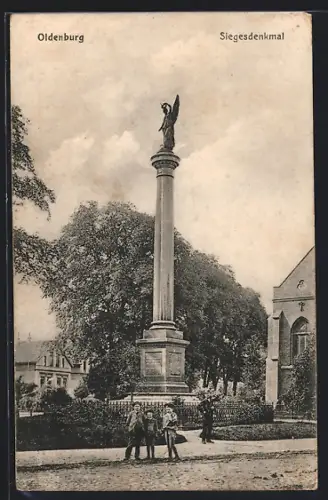 AK Oldenburg / Gr., Siegesdenkmal