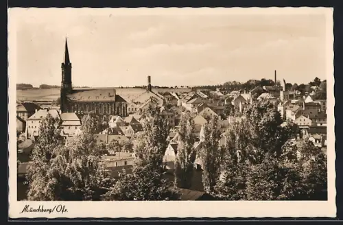 AK Münchberg /Ofr., Gesamtansicht mit Kirche