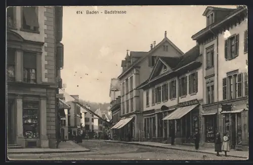 AK Baden, Badstrasse mit Geschäften