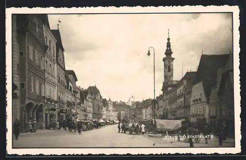 AK Steyr /O. Ö., Stadtplatz mit Geschäften