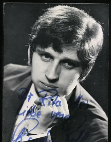 AK Musiker Ricardo Rolfs nachdenklich im Porträt, Autograph