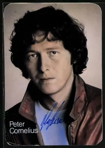 AK Musiker Peter Cornelius in Kamera schauend, Autograph