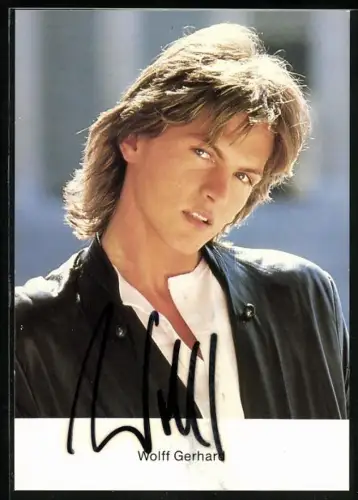 AK Musiker Wolff Gerhard blickt in die Kamera, Autograph