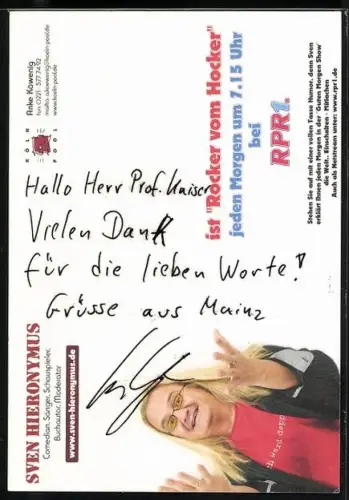 AK Musiker Sven Hieronymus mit Brille und Gitarre, Autograph