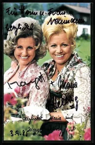 AK Musikerinnen Maria und Margot Hellwig mit Autographen