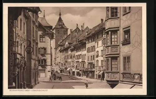 AK Schaffhausen-Oberstadt, Blick in eine Strasse mit Passanten