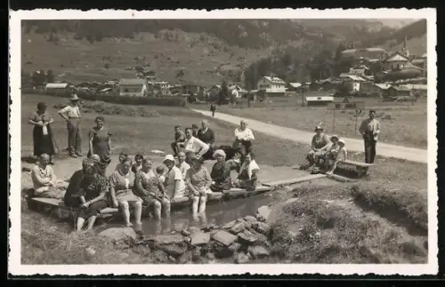 AK Loèche-les-Bains / Leukerbad, Le Bain de pieds / Fussbad