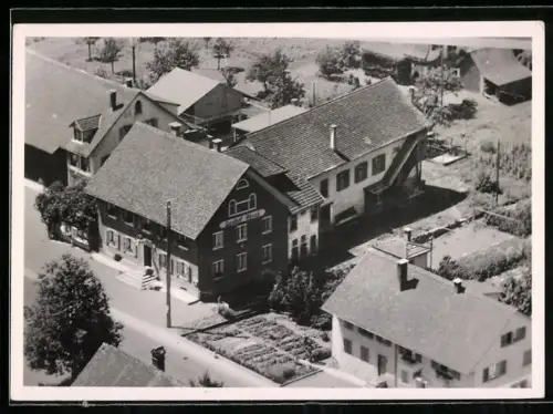 AK Fislisbach, Restaurant Rössli mit Strassenpartie, Fliegeraufnahme