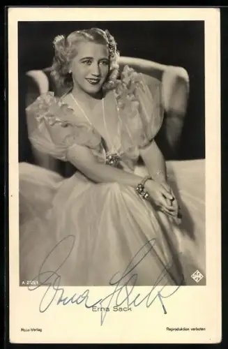 AK Opernsängerin Erna Sack im eleganten Kleid, Autograph