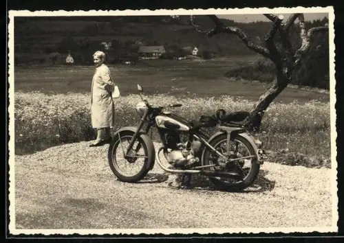 AK Motorrad Victoria KR25 Aero in ländlicher Umgebung