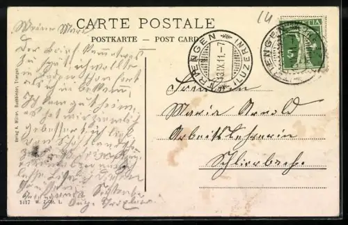 AK Triengen, Strassenpartie mit Wohnhäusern und Passant mit Pferd