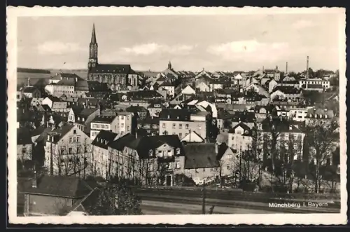 AK Münchberg i. Bayern, Totalansicht mit Kirche
