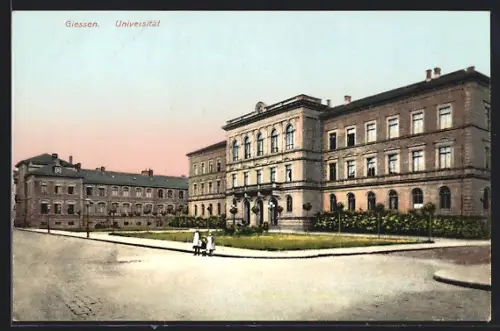AK Giessen, Universität mit Strasse