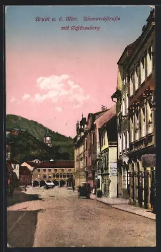 AK Bruck an der Mur, Bismarckstrasse mit Schlossberg