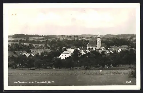 AK Hofkirchen a.d. Trattnach, Panorama mit Kirche
