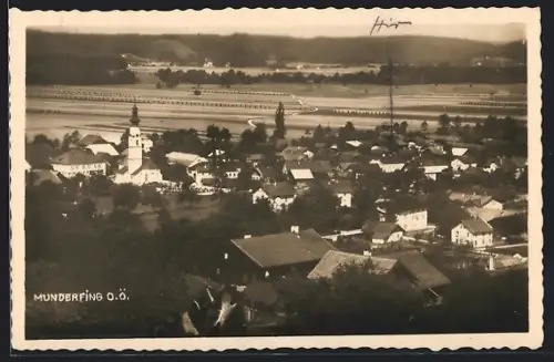 AK Munderfing /O. Ö., Teilansicht mit Kirche