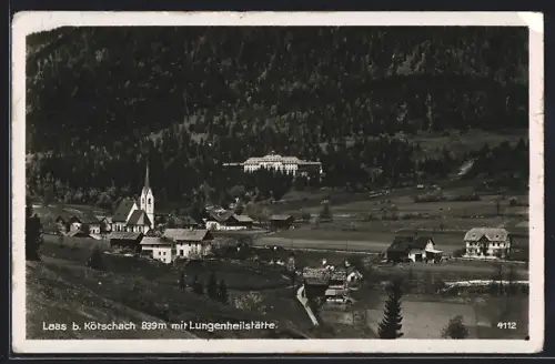 AK Kötschach-Mauthen, Laas, Ortspartie mit Kirche aus der Vogelschau