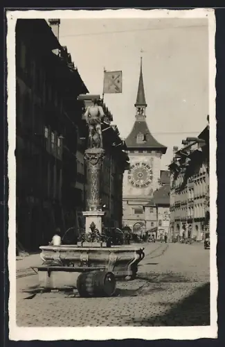 AK Bern, Kramgasse mit Zeitglockenturm