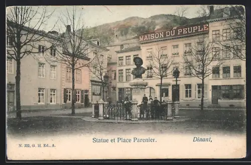 AK Dinant, Statue et Place Parenier, Maison du Peuple