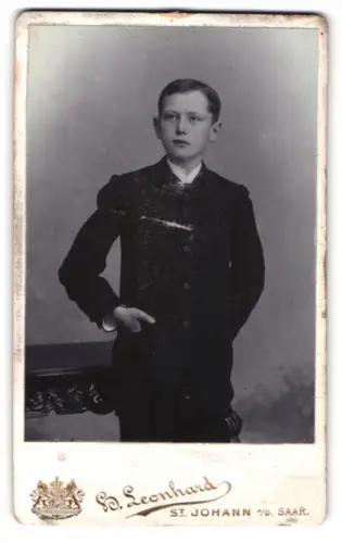 Fotografie H. Leonhard, St. Johann /Saar, Bahnhofstrasse 83, Porträt eines Jungen