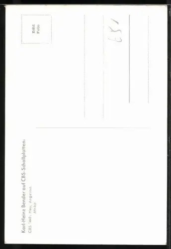 AK Musiker Karl-Heinz Bender im schwarzen Anzug, Autograph